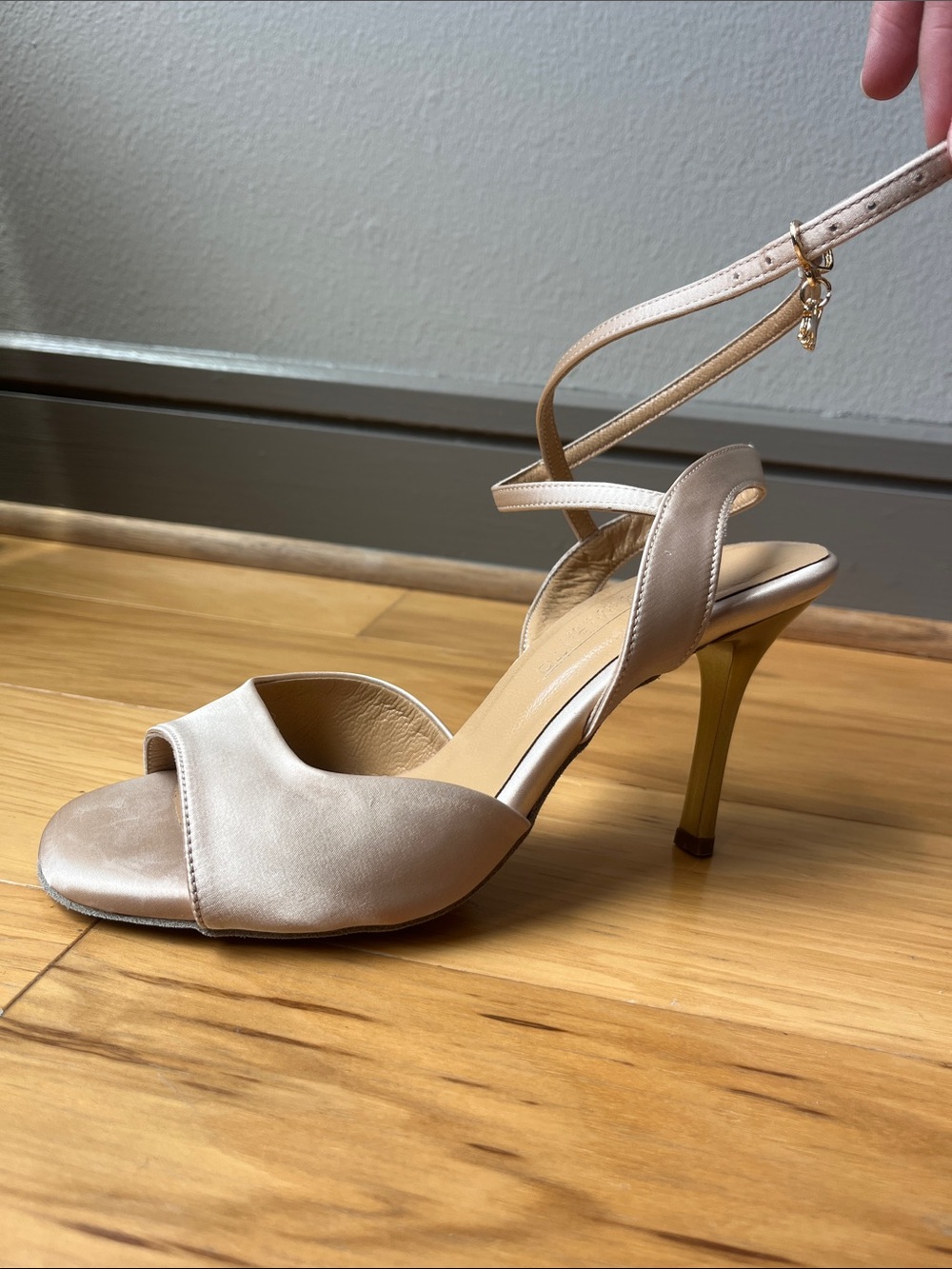 New - Blush Satin Heels | Movimiento Tango
